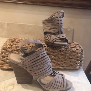 Vince Camuto wedges